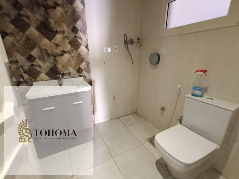 4 915d895d-8a16-4594-b574-58d8826b200a. jpg