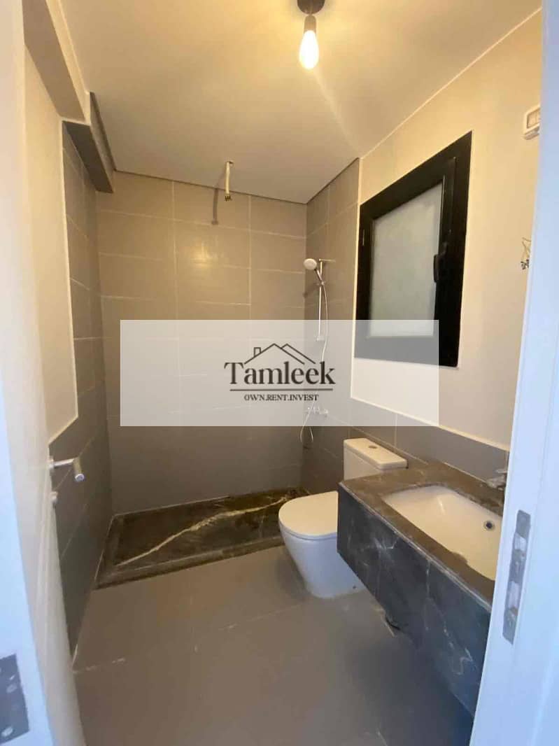 10 84210720-5ac5-4944-816e-bee6cfbac9a8. jpg