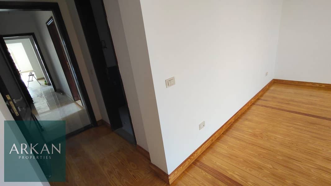 14 2c355653-abcd-49cc-bef6-a2461cc15ac7. jpg