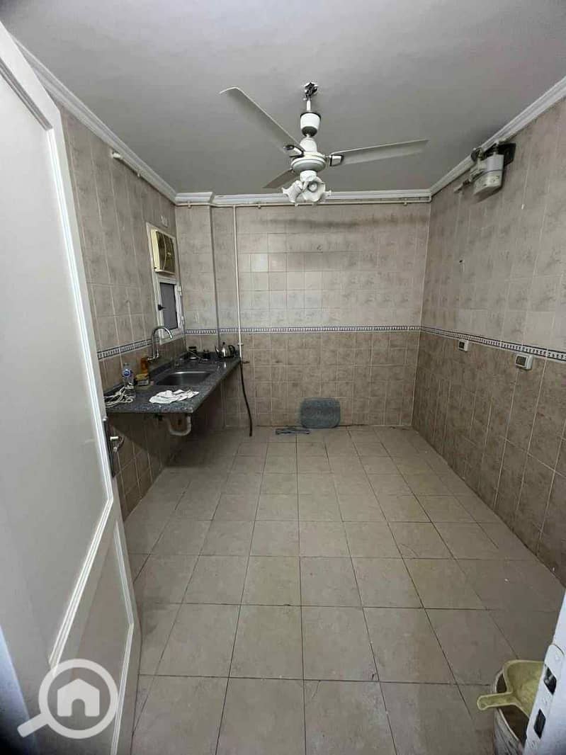 7 6c8716cd-f66a-4392-839c-a1f8d1ed6a16. jpg