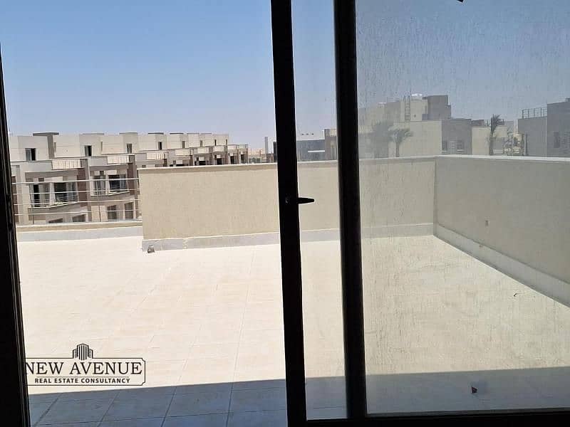 5 WhatsApp Image 2025-09-09 at 5.38. 28 PM (1). jpg