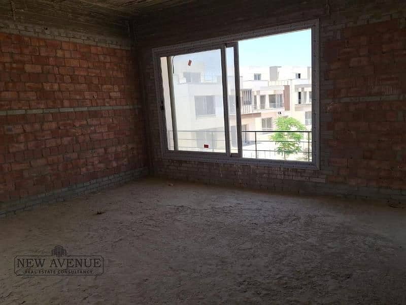 7 WhatsApp Image 2025-09-09 at 5.38. 28 PM (4). jpg