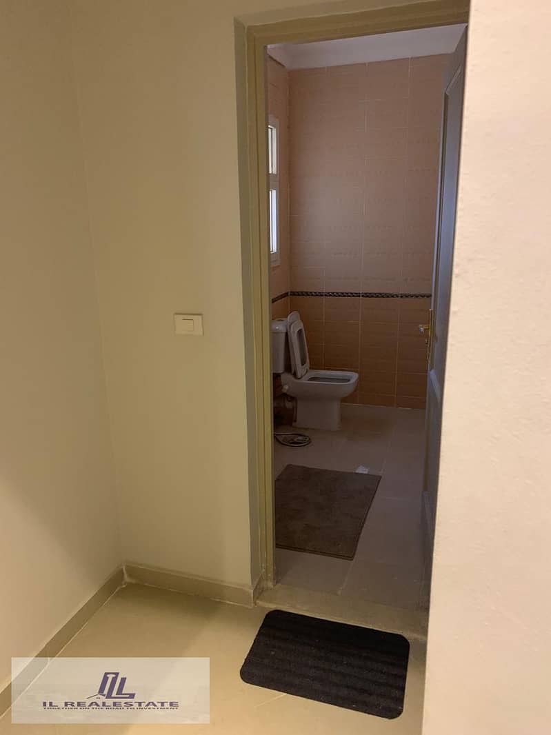 6 2b0fe3ea-d9f6-4e73-acd4-a9ec73429770. jpg