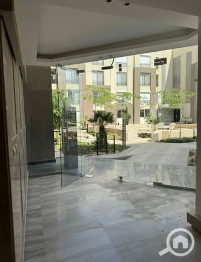 3 Bedroom Flat for Sale in 6th of October, Giza - photo_5785099349330608862_y. jpg