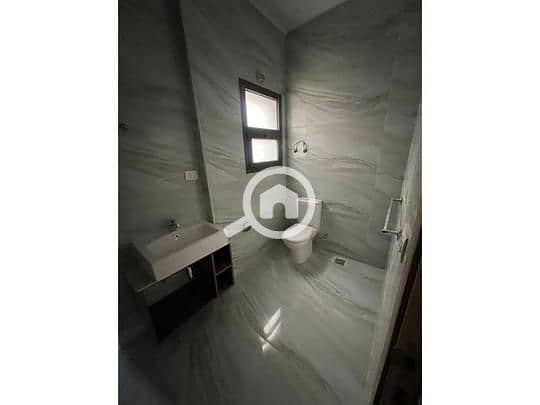 10 bc645c87-2494-4111-81f7-6c947d6c2416. jpg