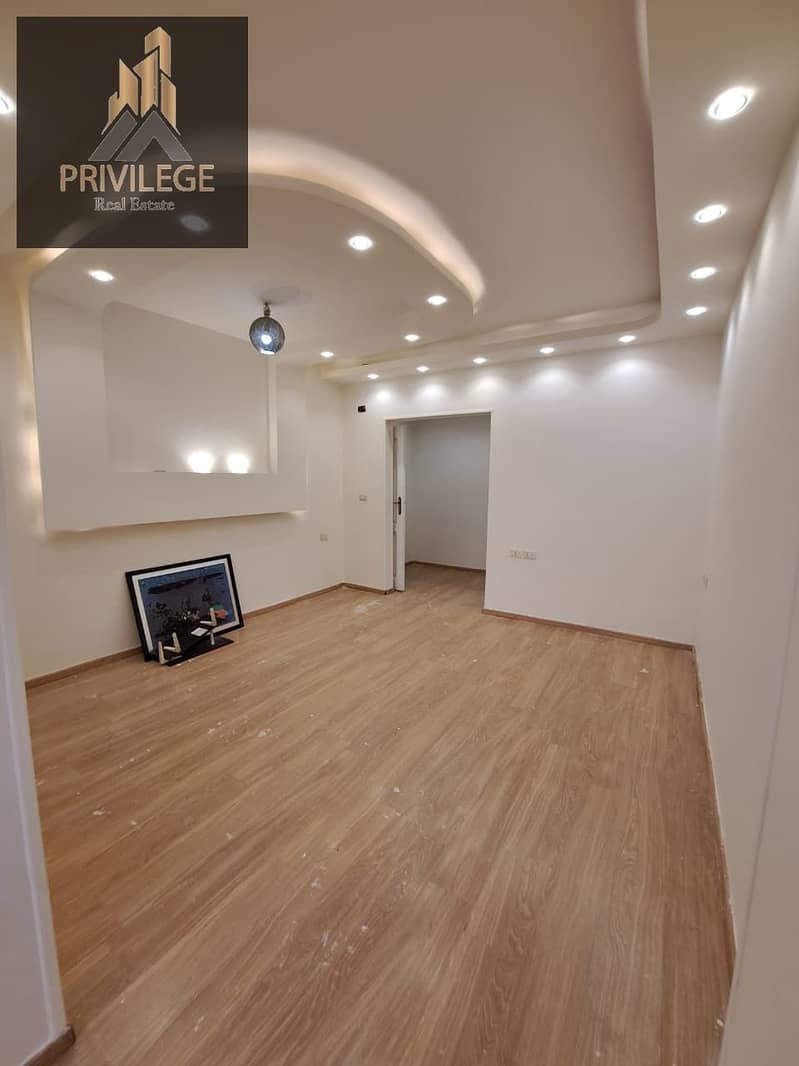 5 WhatsApp Image 2025-10-16 at 17.15. 11_58118760 - Copy (2). jpg