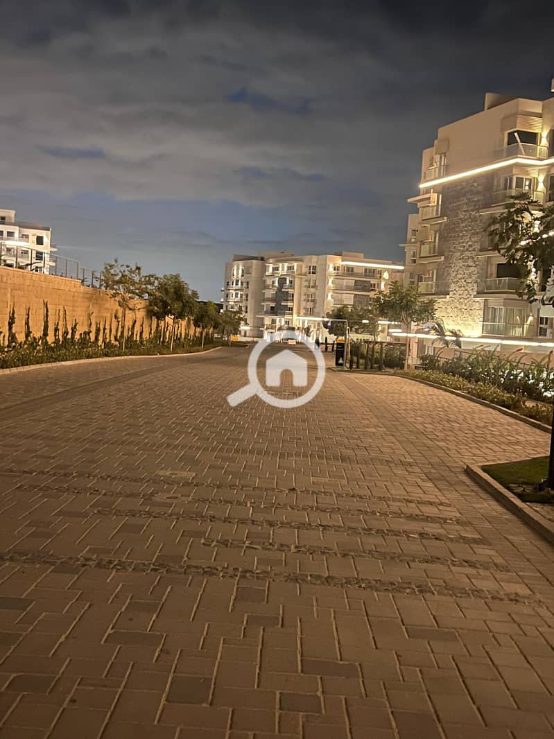 2 fcecb430-29d2-4a73-ad6a-dd22ab47d2f7. jpg