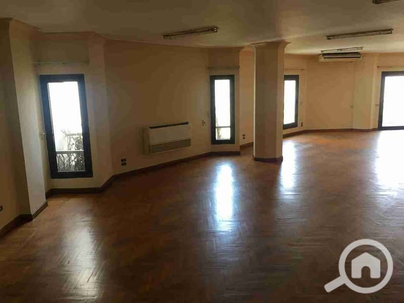 1000533648. jpg 1000533648. jpg