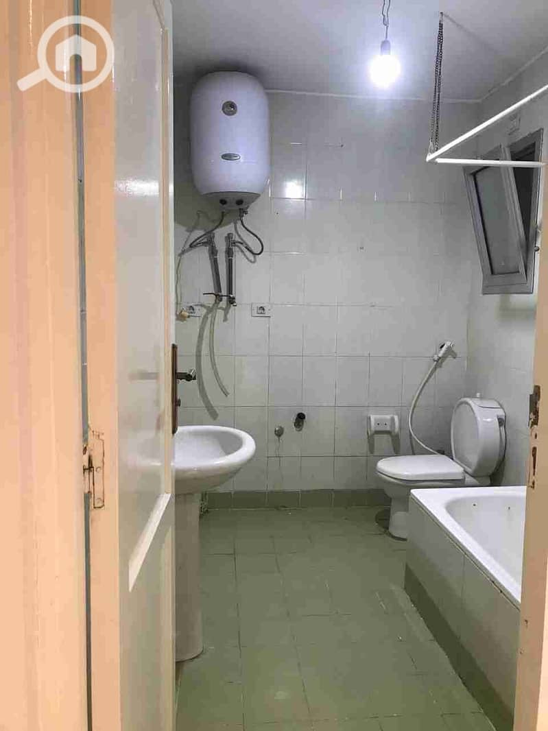 4 1000657243. jpg