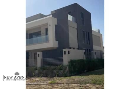 4 Bedroom Villa for Sale in New Capital City, Cairo - dac8ceea-ead5-4646-bf3f-1fcf9f214975. jpg