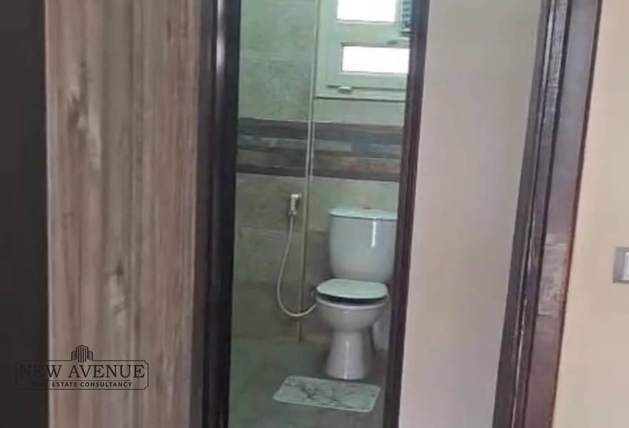 2 c04c552f-9d8a-468f-b0f9-b59067763c8c. jpg