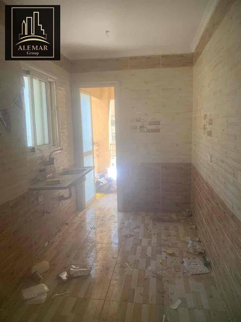 4 bdf8308f-2286-4d84-8ed3-a760deeacd33. jpg