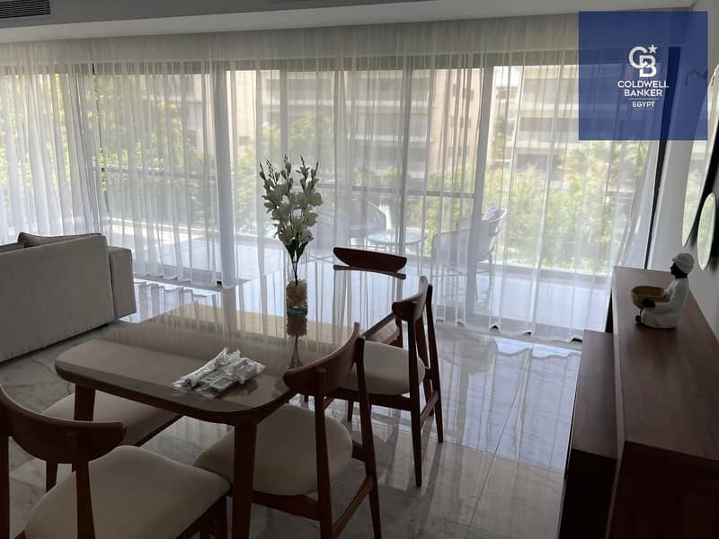 2 a6a25cc7-3f5a-4680-9c67-550d35d58eec. jpeg