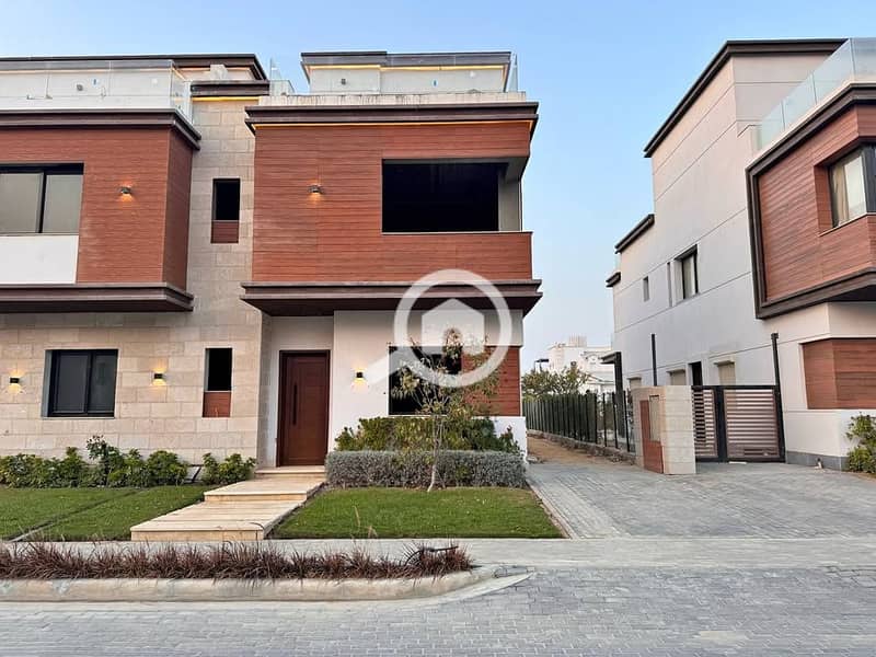 494679999_10170850238400411_2479505415877324659_n. jpg 494679999_10170850238400411_2479505415877324659_n. jpg