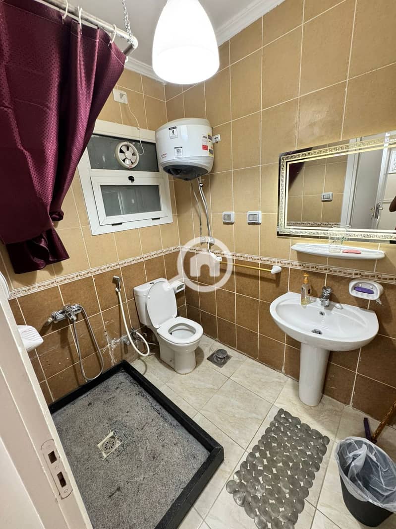 9 5668e6c3-a4f0-481d-b6a6-b605c8bbd086. jpeg