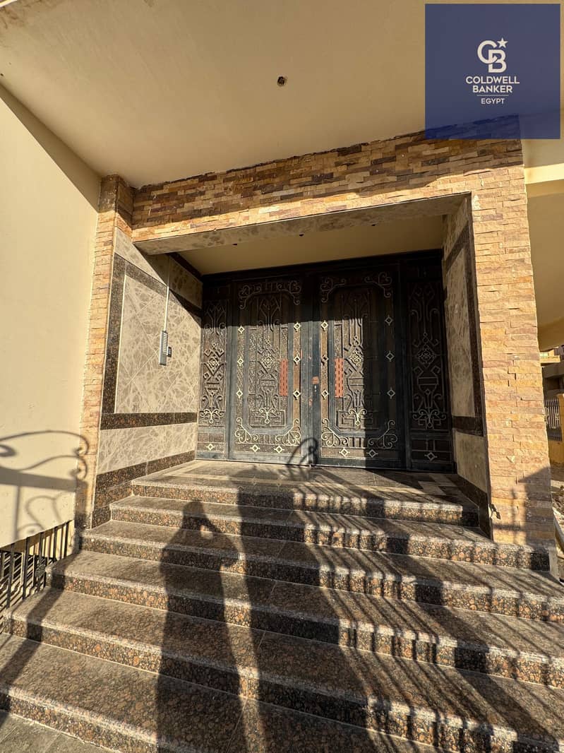 2 f78b8f87-ff7c-438e-8c7d-86fc603cc4cf. jpeg