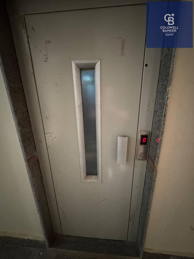 12 182b3dc5-fcb9-48f4-b5ac-c97dc82d0321. jpeg