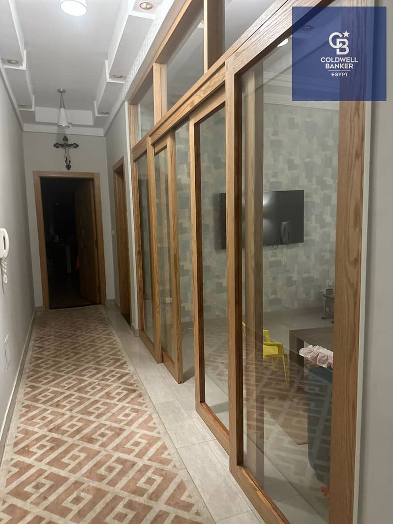 4 45db2009-7a9a-49cb-9987-250d9b6e3f2a. jpeg