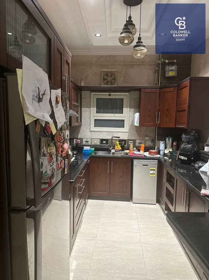 10 4cb476e2-8824-4fd9-8c1c-53d4997a5f58. jpeg