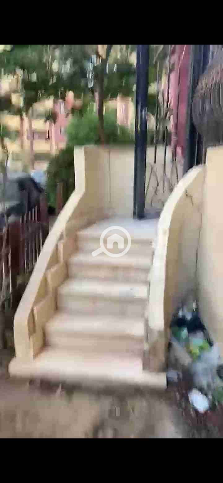 5 Screenshot_20251020_173948_com. whatsapp. jpg