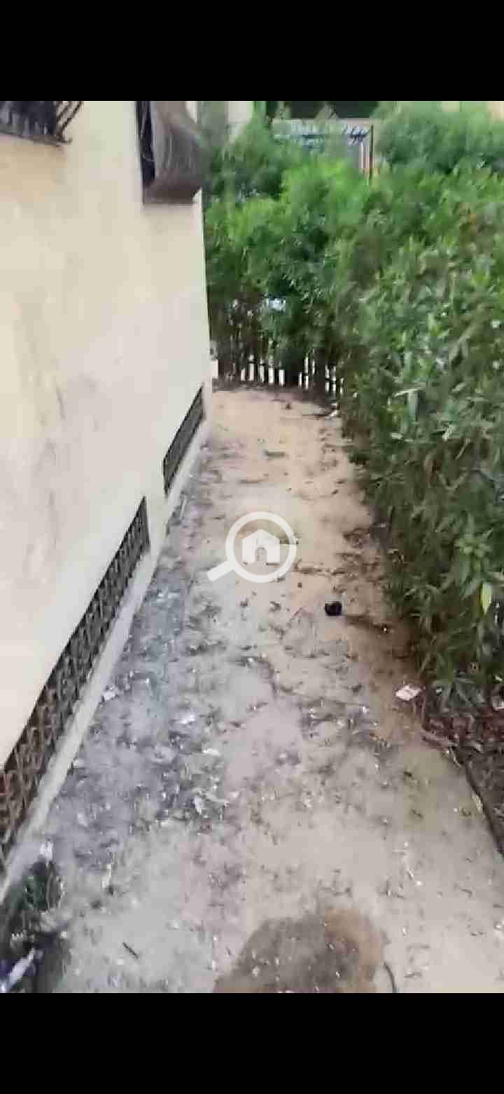 10 Screenshot_20251020_173935_com. whatsapp. jpg