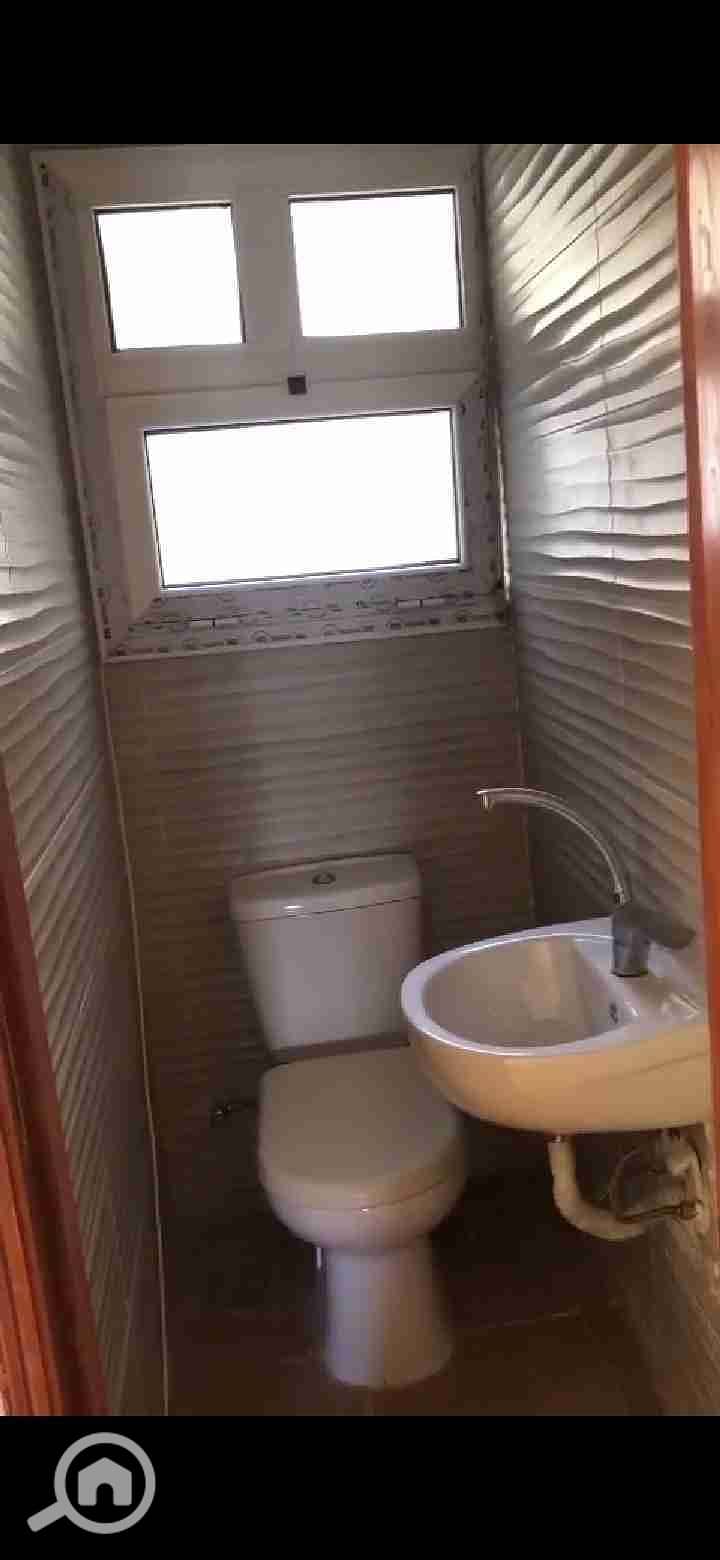 13 Screenshot_20251020_173653_com. whatsapp. jpg