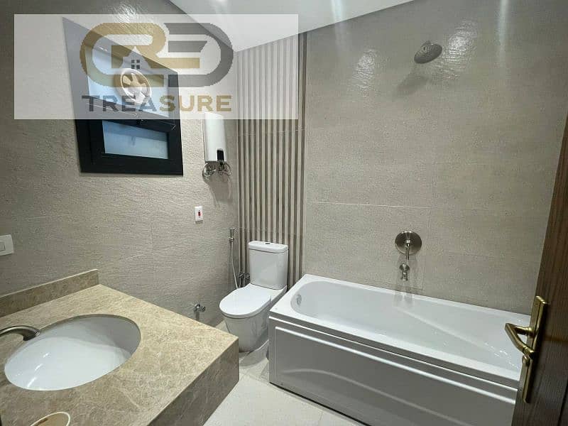 6 WhatsApp Image 2025-10-18 at 4.47. 27 PM (1). jpg