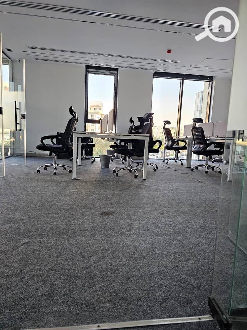 21 WhatsApp Image 2025-10-17 at 5.54. 25 PM. jpeg