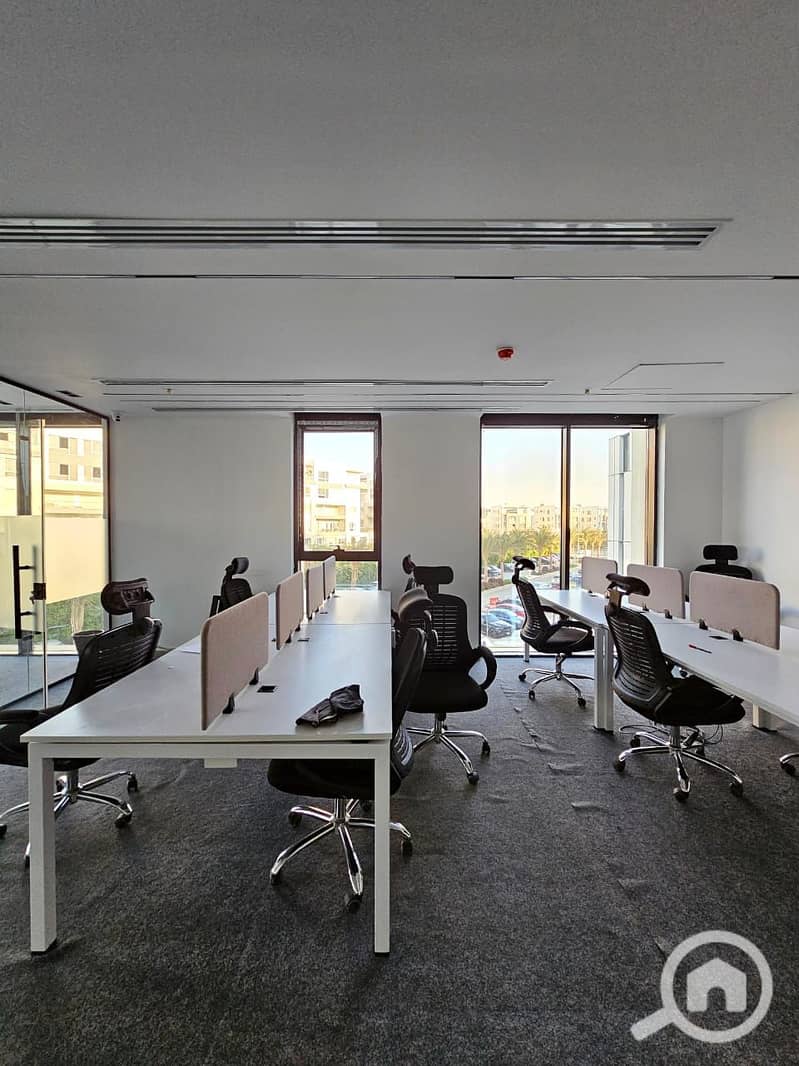 24 WhatsApp Image 2025-10-17 at 5.54. 22 PM. jpeg