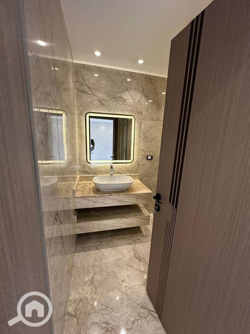 3 WhatsApp Image 2025-10-20 at 10.41. 41 PM (4). jpeg