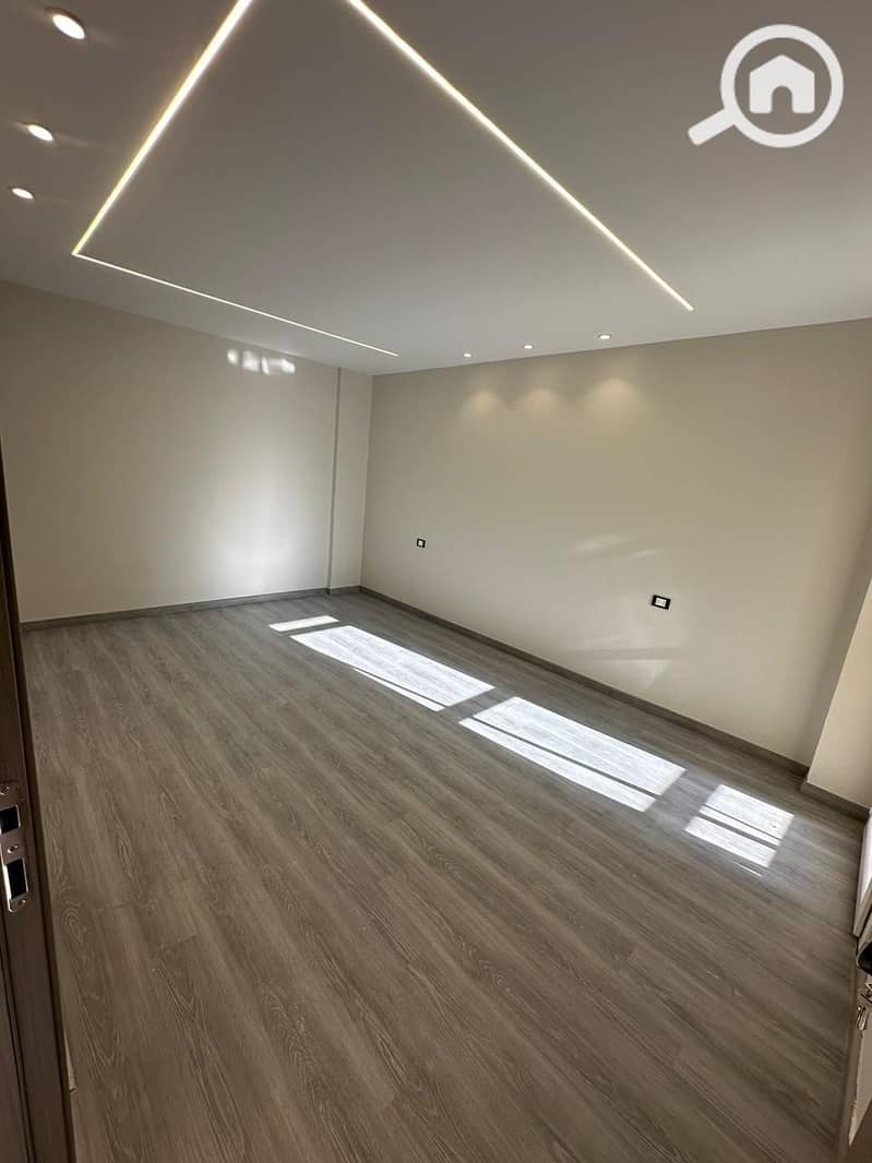 6 WhatsApp Image 2025-10-20 at 10.41. 41 PM (1). jpeg