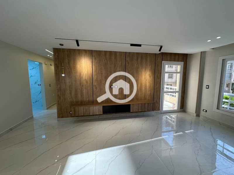 10 WhatsApp Image 2025-10-20 at 10.41. 39 PM (3). jpeg