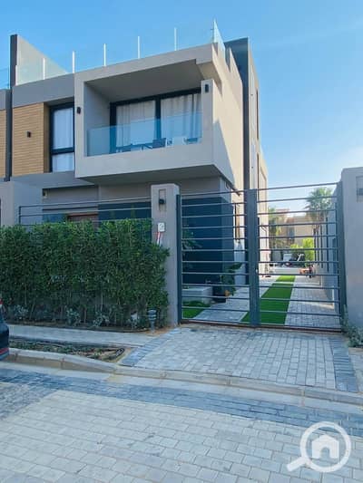 3 Bedroom Townhouse for Sale in New Cairo, Cairo - photo_2023-12-06_21-17-45 (2). jpg