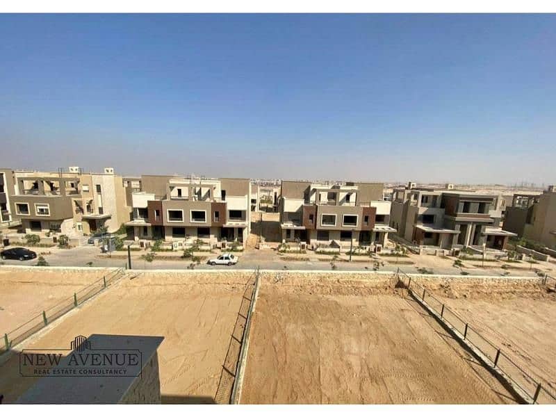 4 WhatsApp Image 2025-10-15 at 8.36. 16 PM. jpg