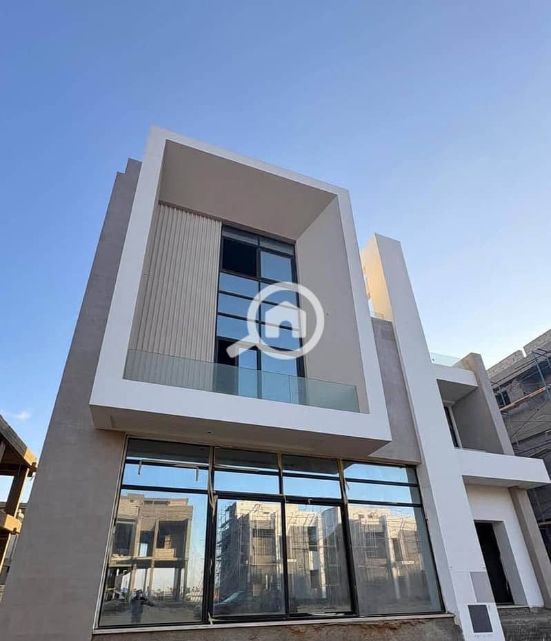 4 558454719_25349949267941219_9133109501987407732_n. jpg