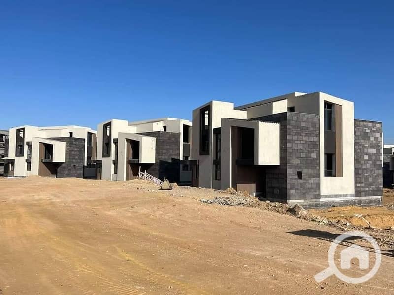 9 437544756_7655098154541193_1715140830137107670_n. jpg