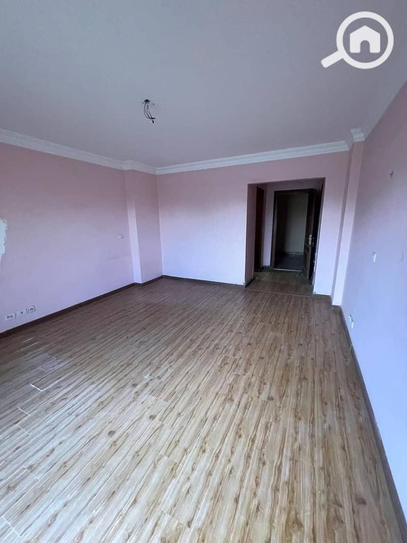 6 WhatsApp Image 2025-10-19 at 4.02. 13 PM (4). jpeg