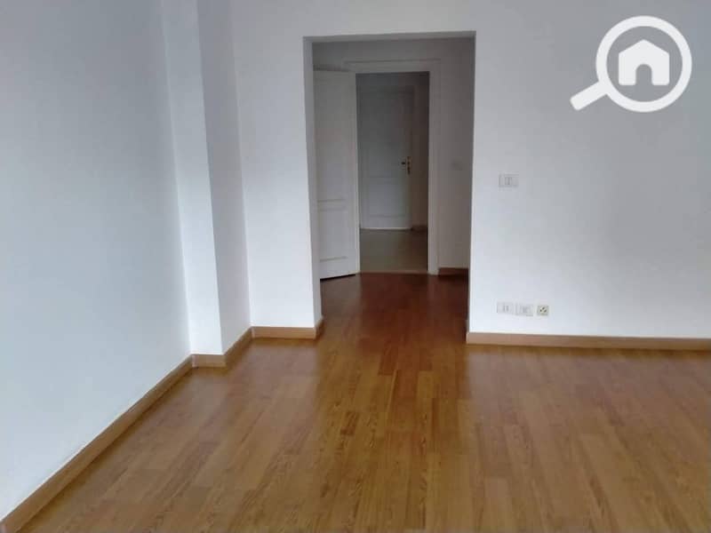 4 7feb5f1a-9989-4b89-acb0-886d384174e7. jpeg