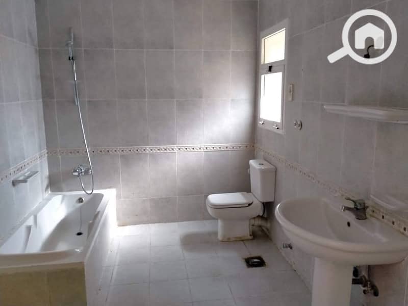 10 a5d9843a-48d6-4668-8a5f-6af0639a5e6c. jpeg