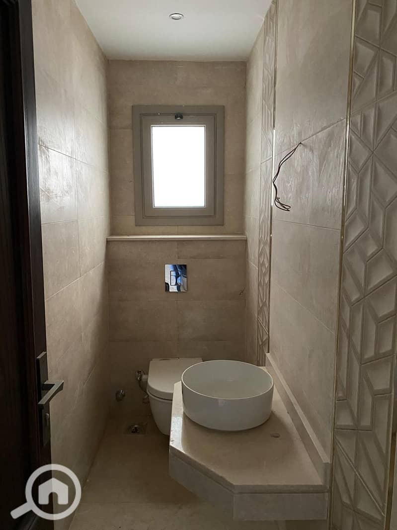 10 ae6cf71e-a99a-4297-93ec-861ba5c26951. jpeg