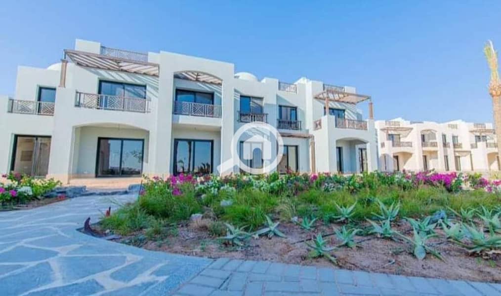 4 3ae95120-a9ff-456e-a4cd-25901f010166. jpg