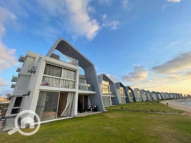 10 4e96d191-ad1f-4c79-adcb-c6fcd0b39e4c. jpeg