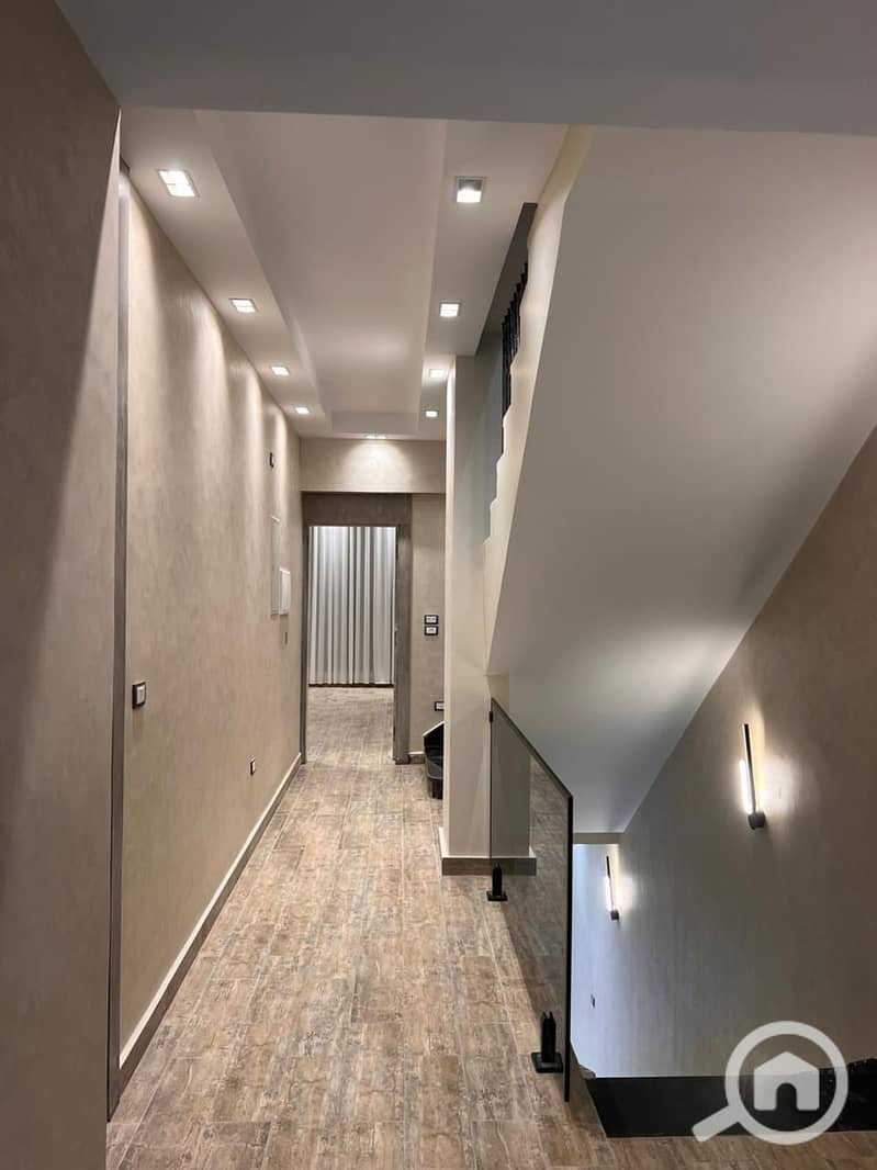 4 7406179a-c6a9-450c-b502-8d4de6296998. jpeg