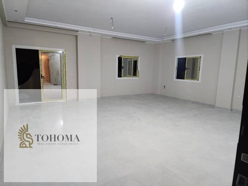 3 fff0f8cc-853d-463b-8a3c-f0f8fe19fab9. jpg