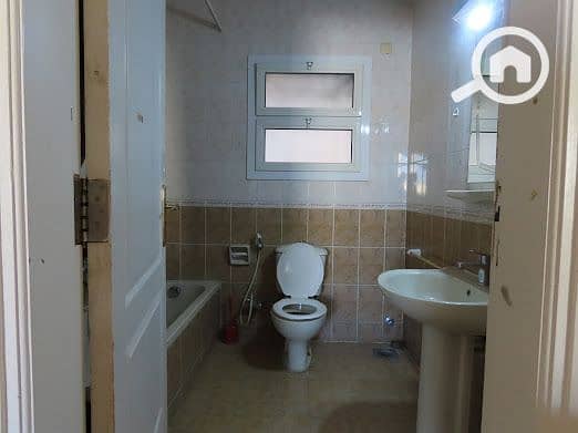 4 WhatsApp Image 2025-10-20 at 20.52. 00_8922347b. jpg