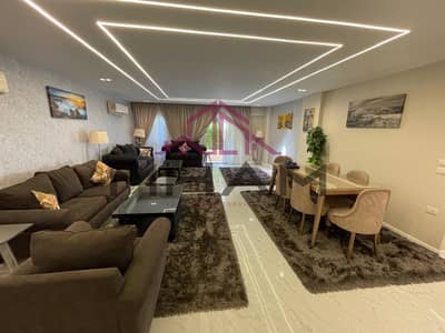 شقة 3 غرف نوم للبيع في الشيخ زايد، الجيزة - photo_6035082560678857548_y. jpg
