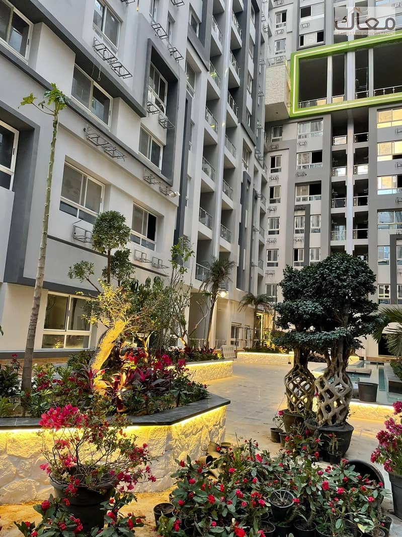 7 825ef400-ff22-433b-a272-3d372f655f49. jpg