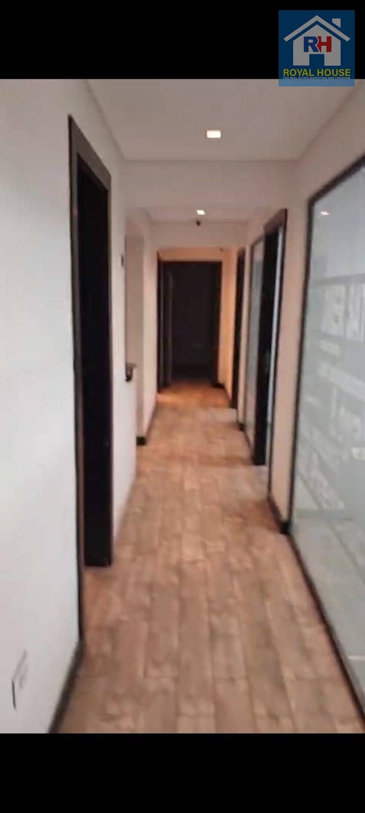 8 e8ea015a-0c0c-4ae5-97e5-f1ad2e88d93a. jpg