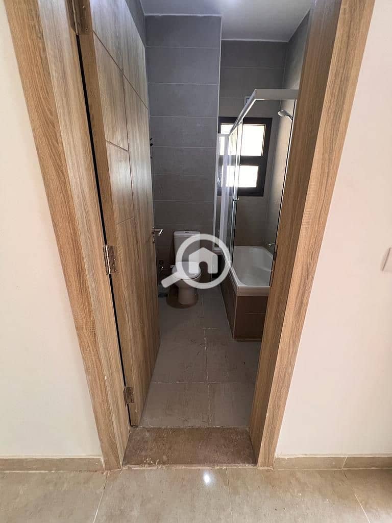 4 95be27a6-56fd-403f-b94a-c10a8bafebdd. jpeg