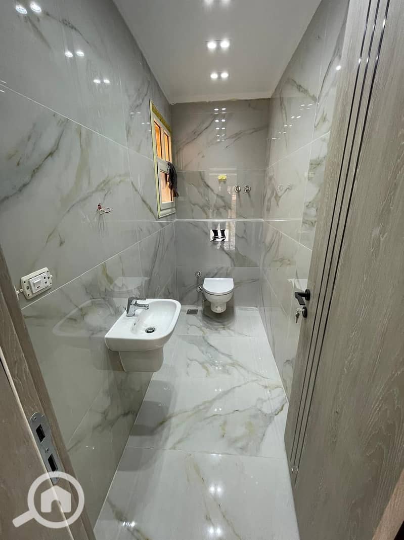 10 WhatsApp Image 2025-10-13 at 1.36. 33 AM. jpeg